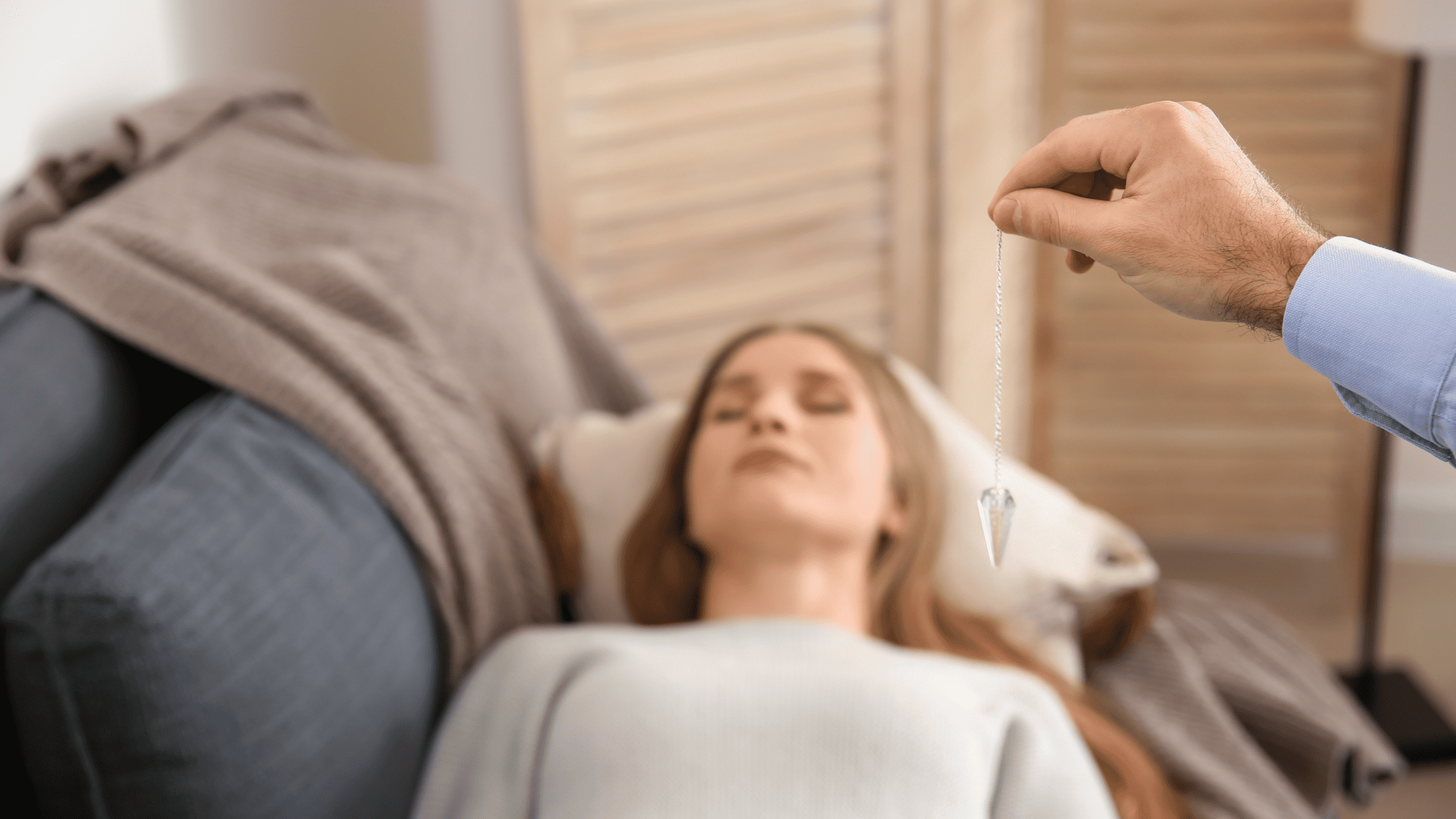 white woman undergoing hypnosis for birth, hypnobirthing
